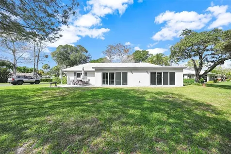 820 E Cypress Lane Pompano Beach FL 33069