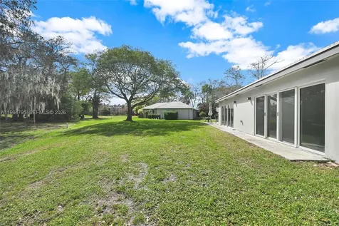 820 E Cypress Lane Pompano Beach FL 33069