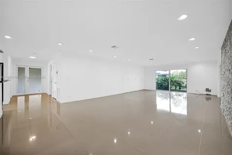 820 E Cypress Lane Pompano Beach FL 33069