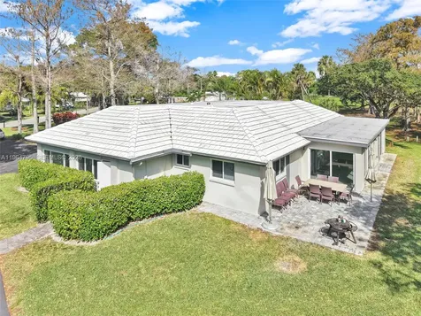 820 E Cypress Lane Pompano Beach FL 33069