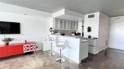 1000 West Avenue Miami Beach FL 33139