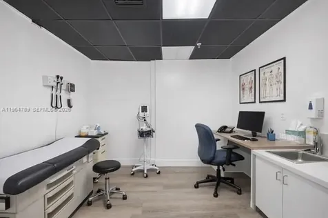 4445 W 16th Avenue Hialeah FL 33012