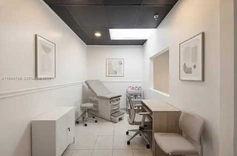 4445 W 16th Avenue Hialeah FL 33012