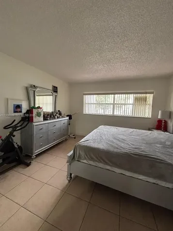 9365 Fontainebleau Boulevard Miami FL 33172