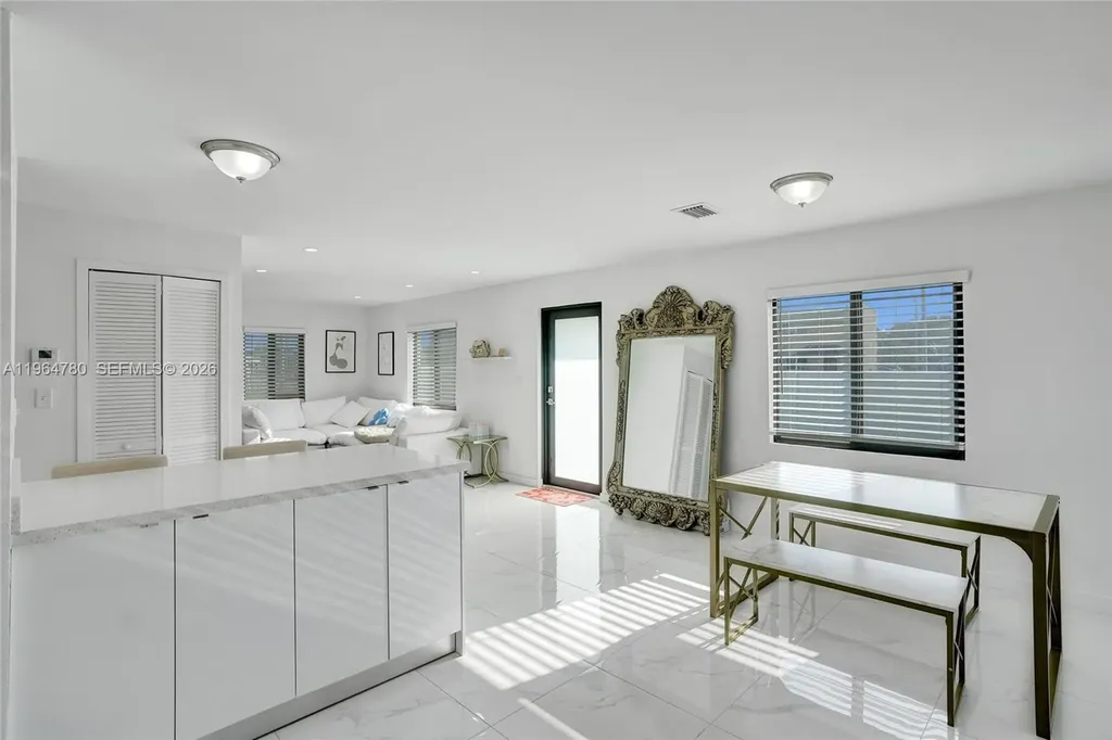 1712 NW 76th Terrace Miami FL 33147