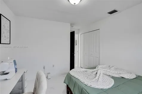 1712 NW 76th Terrace Miami FL 33147