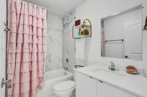 1712 NW 76th Terrace Miami FL 33147