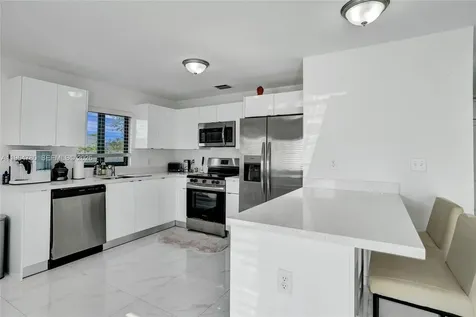 1712 NW 76th Terrace Miami FL 33147