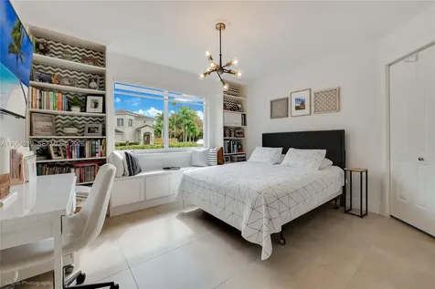 11983 SW 99th Street Miami FL 33186