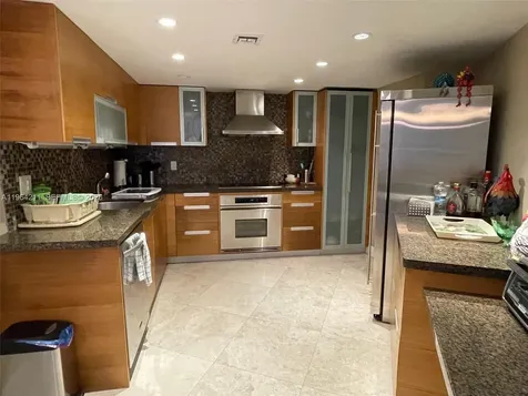 3180 S Ocean Drive Hallandale Beach FL 33009