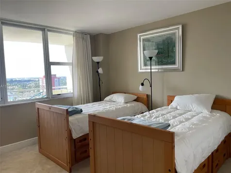 3180 S Ocean Drive Hallandale Beach FL 33009