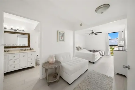20505 E Country Club Drive Aventura FL 33180