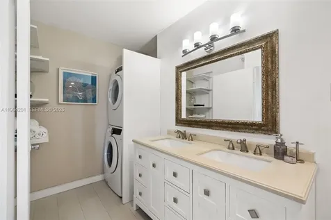 20505 E Country Club Drive Aventura FL 33180
