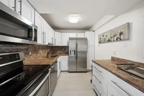 20505 E Country Club Drive Aventura FL 33180