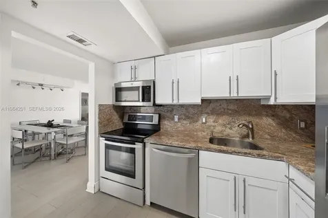 20505 E Country Club Drive Aventura FL 33180