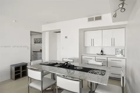 20505 E Country Club Drive Aventura FL 33180