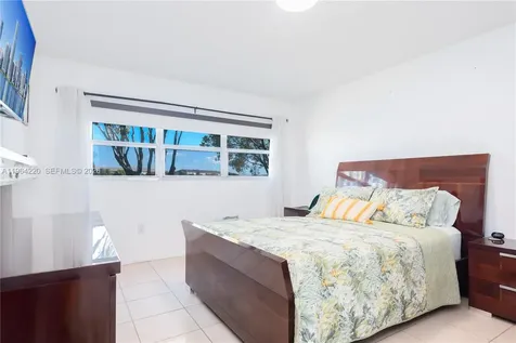 571 SW 141st Avenue Pembroke Pines FL 33027
