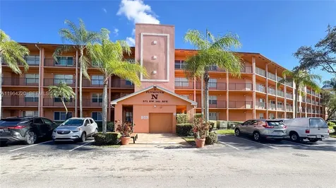 571 SW 141st Avenue Pembroke Pines FL 33027