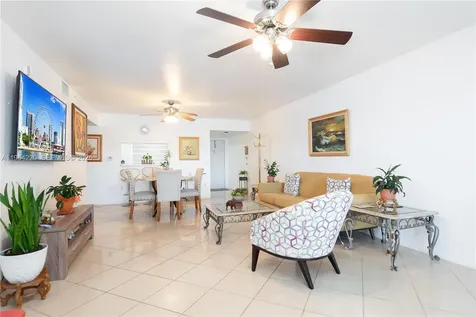 571 SW 141st Avenue Pembroke Pines FL 33027
