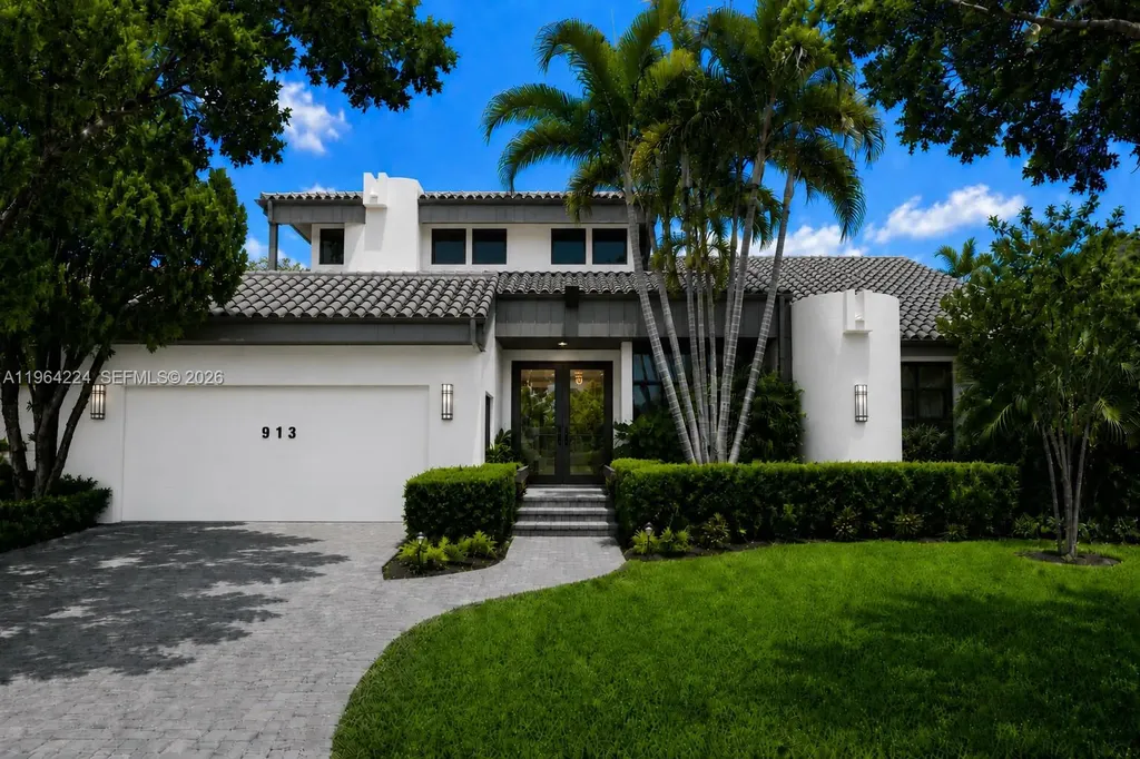 913 Diplomat Parkway Hallandale Beach FL 33009