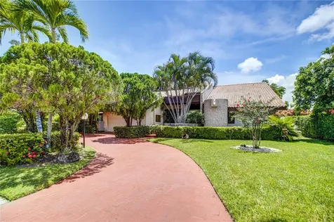 913 Diplomat Parkway Hallandale Beach FL 33009