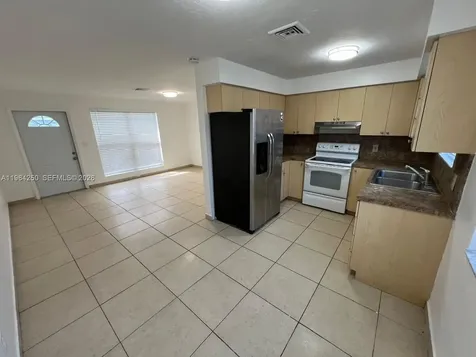 3921-3923 NW 164th Street Miami Gardens FL 33054
