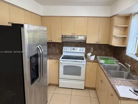 3921-3923 NW 164th Street Miami Gardens FL 33054
