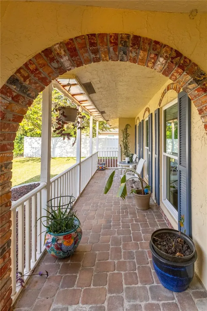 12126 NW 32nd Place Coral Springs FL 33065