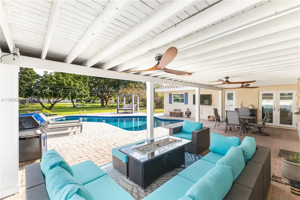 12126 NW 32nd Place Coral Springs FL 33065