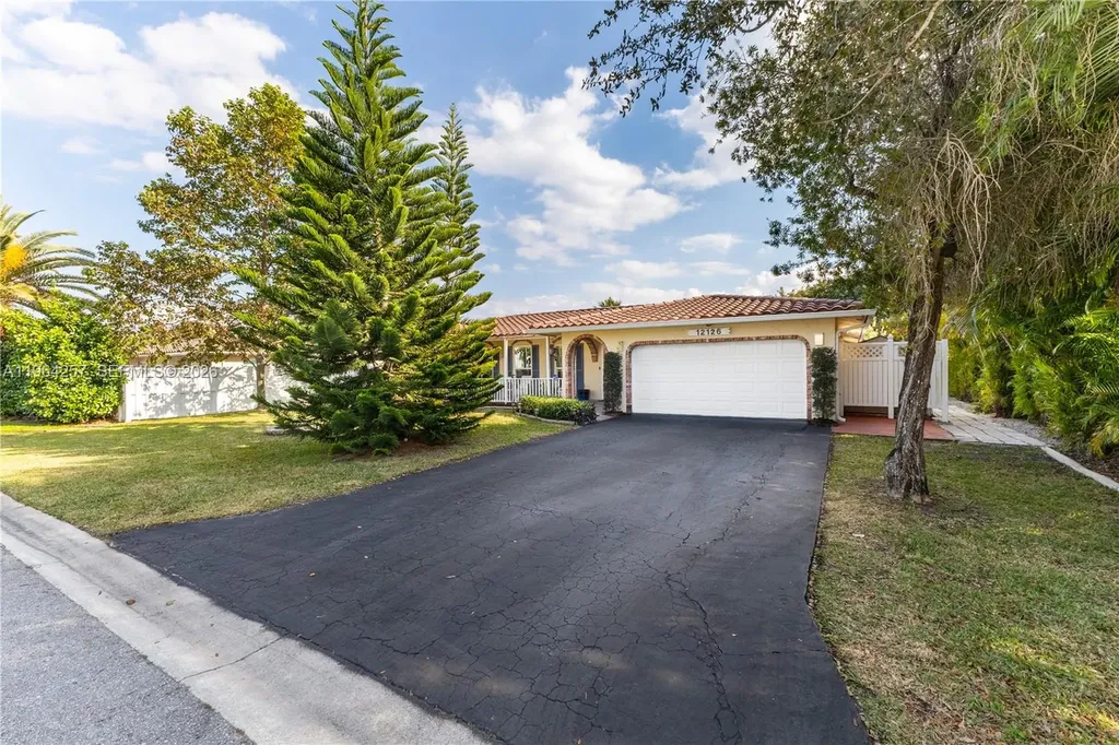 12126 NW 32nd Place Coral Springs FL 33065