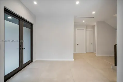 2962 W Trade Avenue Coconut Grove FL 33133