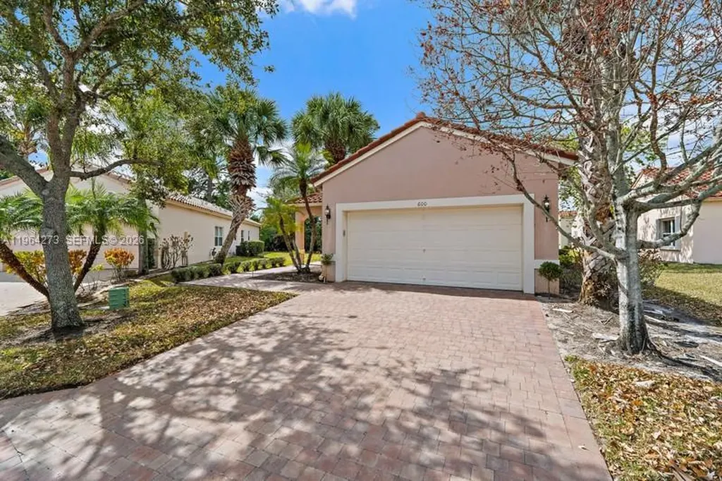 600 NW Treves Court Port St. Lucie FL 34986