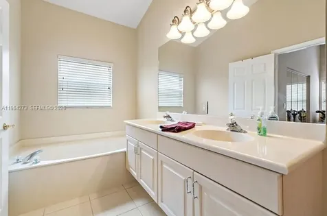 600 NW Treves Court Port St. Lucie FL 34986