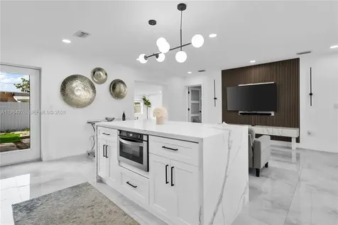315 NW 106th Street Miami FL 33150