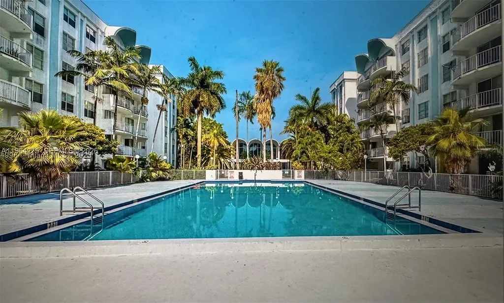 496 NW 165th Street Road Miami FL 33169