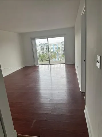 496 NW 165th Street Road Miami FL 33169