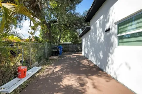 1820 SW 25th Avenue Miami FL 33145