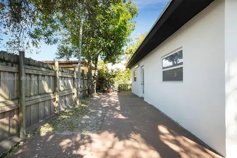 1820 SW 25th Avenue Miami FL 33145