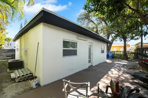 1820 SW 25th Avenue Miami FL 33145