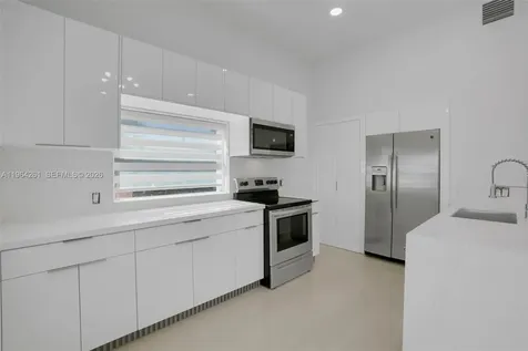 1820 SW 25th Avenue Miami FL 33145