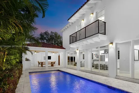 1320 San Benito Avenue Coral Gables FL 33134