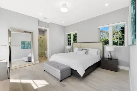 1320 San Benito Avenue Coral Gables FL 33134