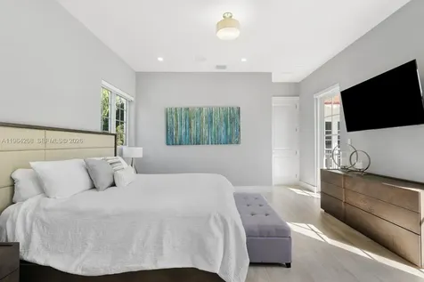 1320 San Benito Avenue Coral Gables FL 33134