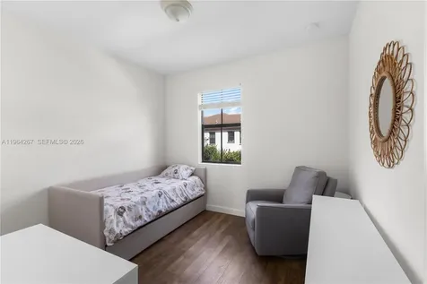3419 W 105th Place Hialeah FL 33018