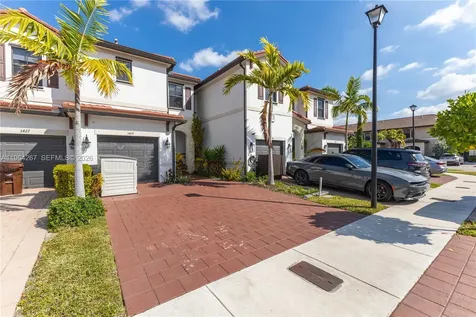 3419 W 105th Place Hialeah FL 33018