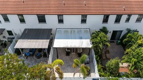 3419 W 105th Place Hialeah FL 33018