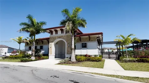 3419 W 105th Place Hialeah FL 33018