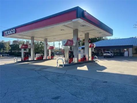 2441 Seven Springs New Port Richey FL 34655