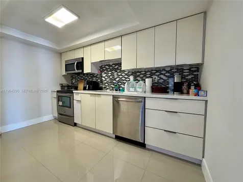 18011 Biscayne Boulevard Aventura FL 33160