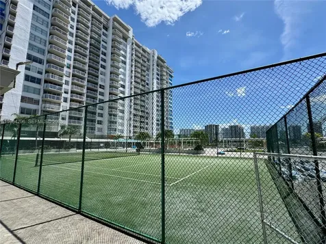 18011 Biscayne Boulevard Aventura FL 33160